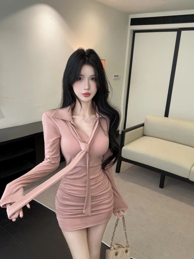 韩版纯欲性感V领飘带褶皱连衣裙设计感气质磨毛加厚收腰包臀短裙