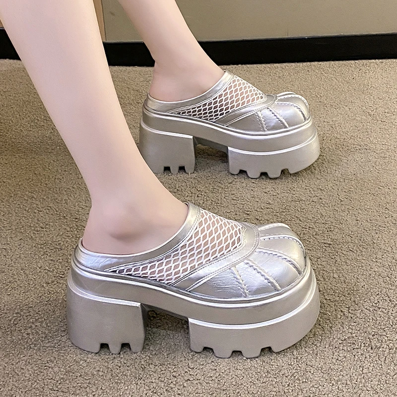 网面包头凉拖女2025新款百搭外穿时尚水钻厚底高跟半拖勃肯鞋爆款