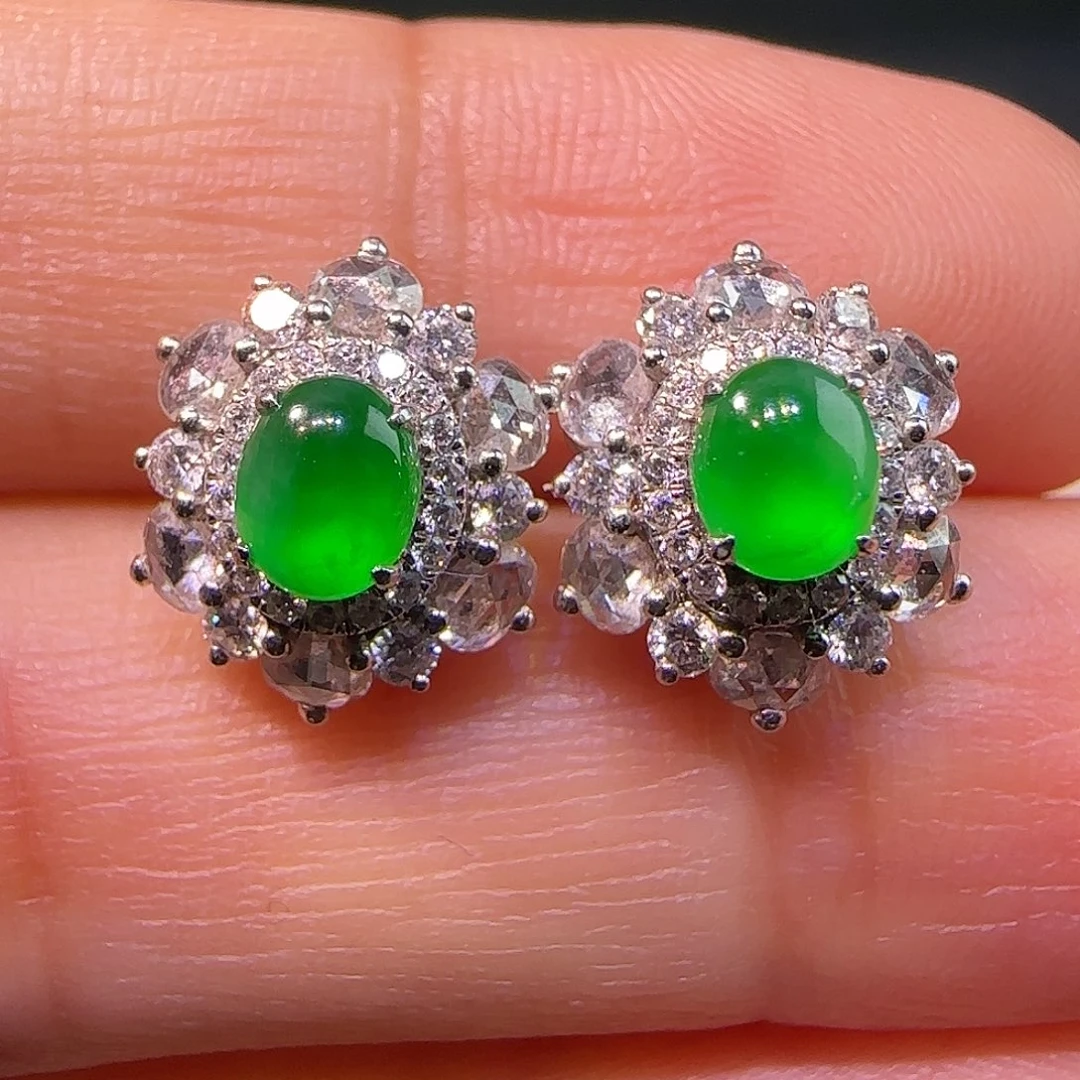 翡翠18K金镶嵌耳钉