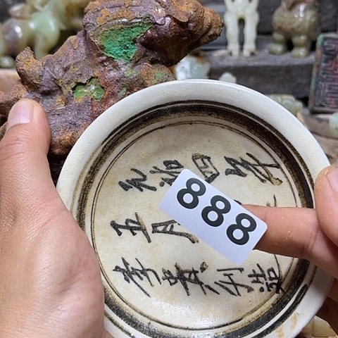 瓷片m****n瓷器是古代文化与古代的