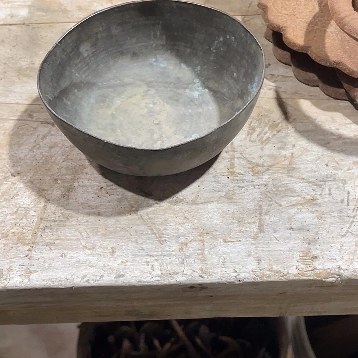 睡***呀老铜碗一个包邮哦