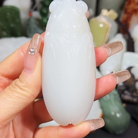 和田玉挂件未镶嵌信****。