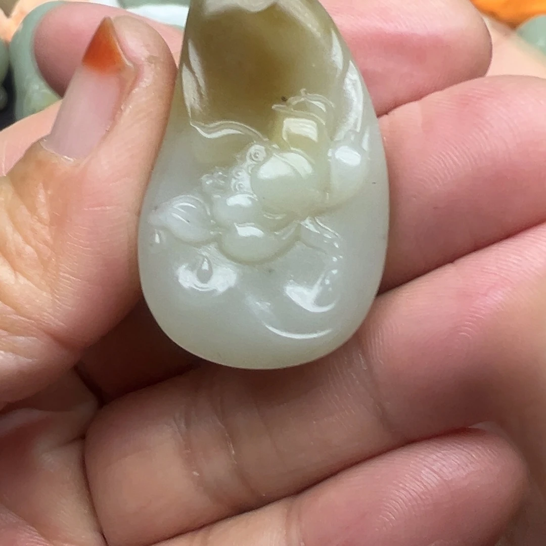 和田玉（糖玉）未镶嵌吊坠(不含链)