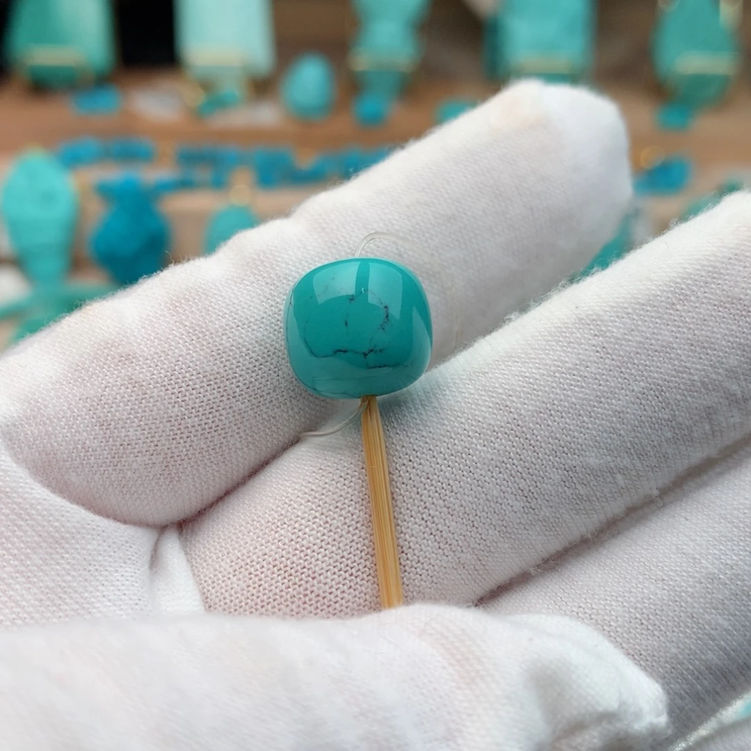 绿松石未镶嵌珠宝奇石12.2mm