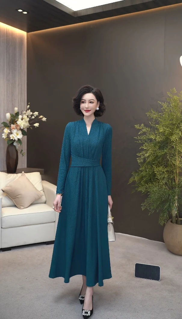 2025春夏新款高雅湖蓝色弹力亚麻纤维泡泡纱针织面料连衣裙WF3173