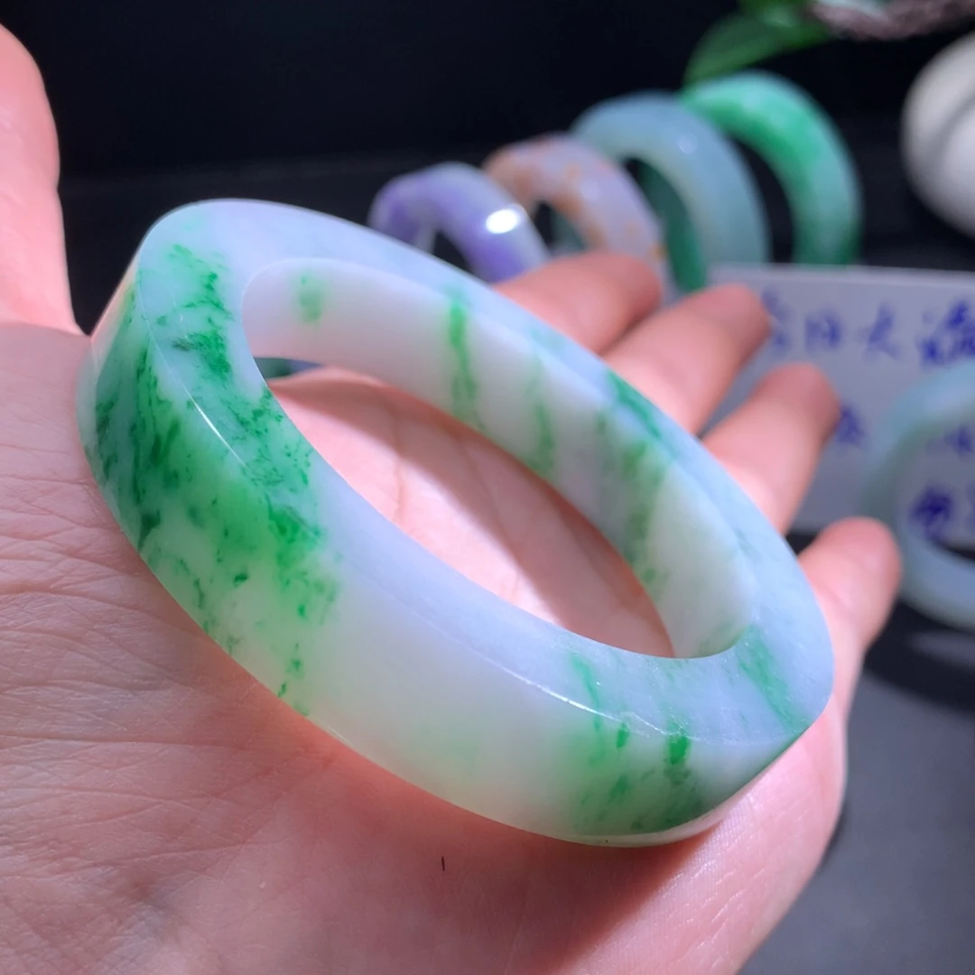 定制翡翠手镯未镶嵌