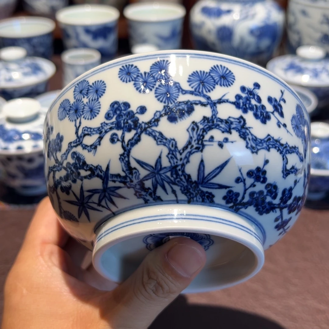 精品青花松竹梅碗口径约13厘米