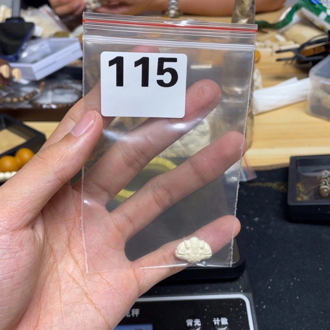 天然猛犸象牙瑕疵品