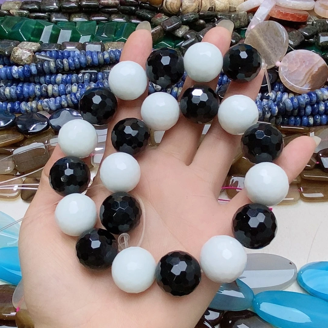 玛瑙/玉髓未镶嵌珠宝半成品卡十八瓷白一条