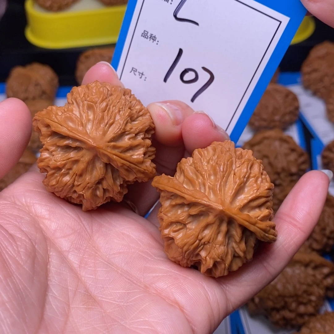 文玩核桃把件42苹果园107