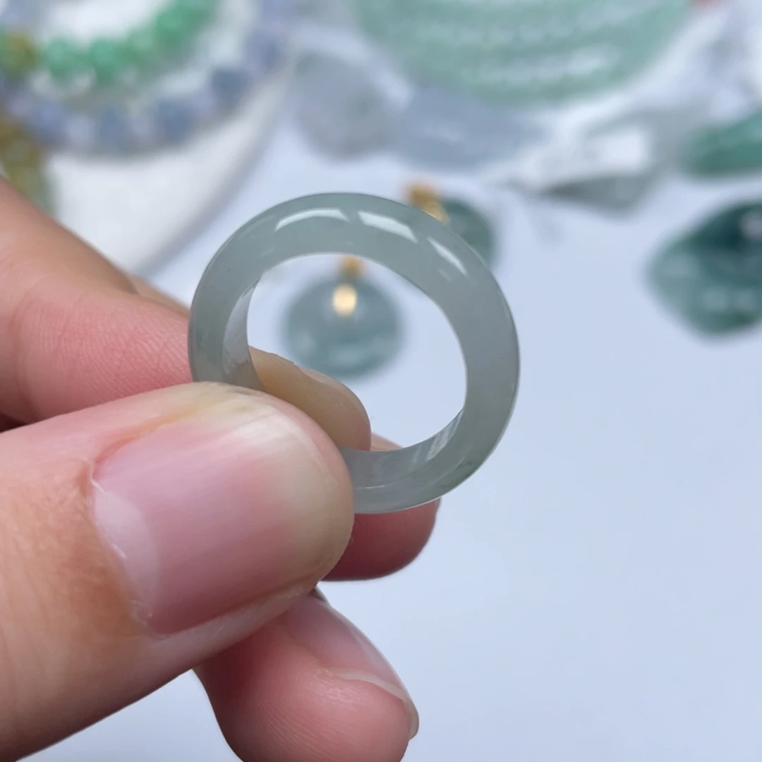 翡翠未镶嵌颈饰天然A货缅甸翡翠12