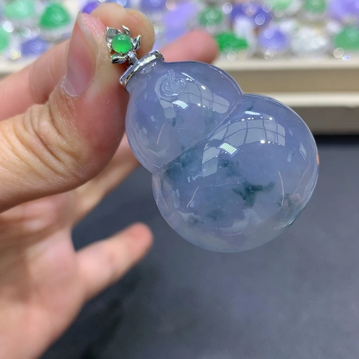 翡翠颈饰18K金镶嵌翡翠