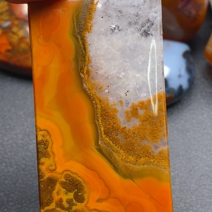 玛瑙/玉髓颈饰未镶嵌咖**条