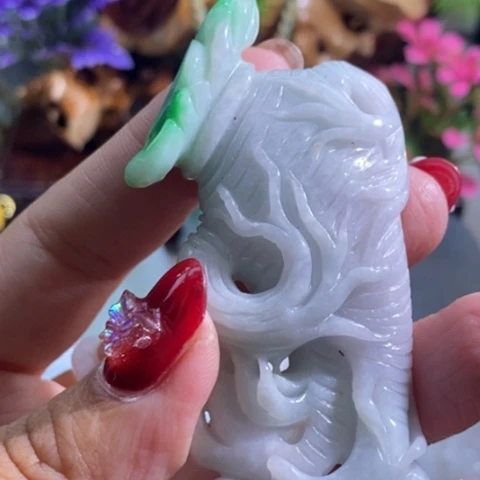 【闪购商品】颈饰未镶嵌翡翠人参