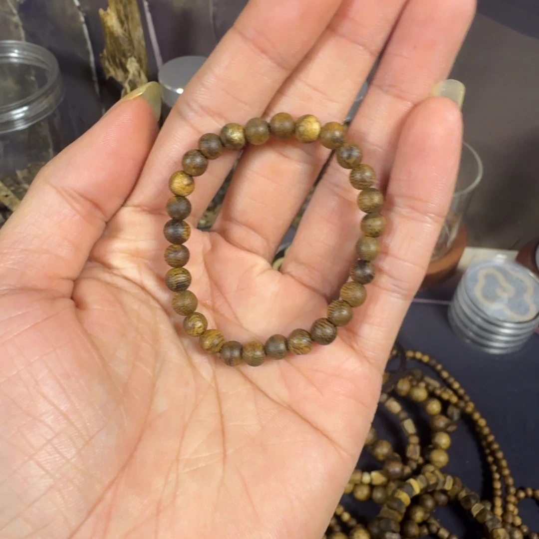 沉香碎屑沉香卡5圆珠奇楠沉香手链