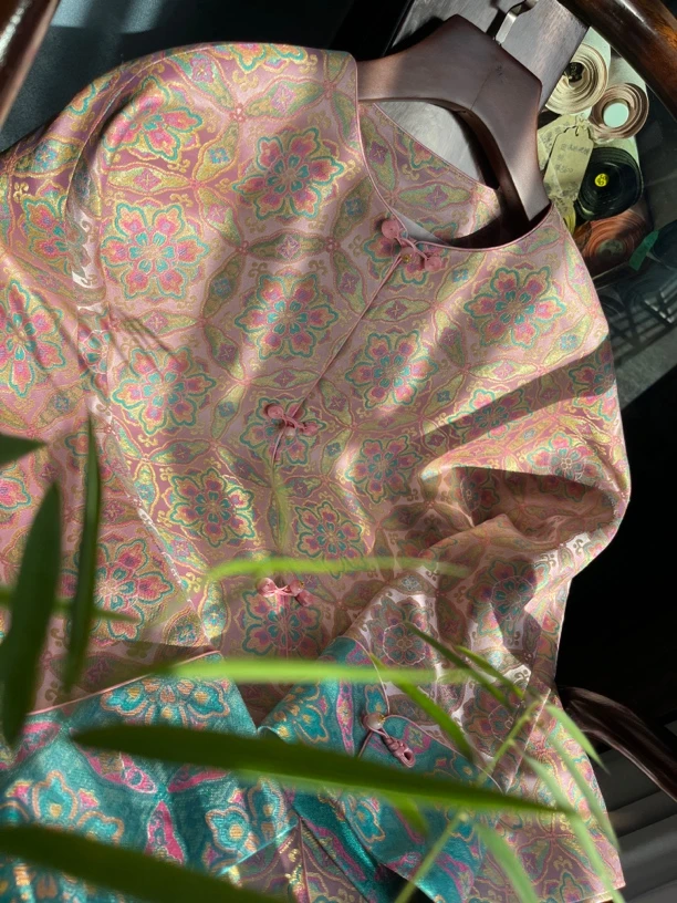 新中式国风宋锦外套粉色织金宝相花宋锦外套无领翻袖宋锦外套