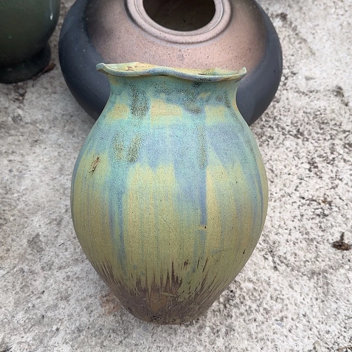 微瑕景德镇陶瓷手工花瓶