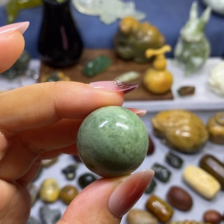 蛇纹石玉未镶嵌岫玉2.5