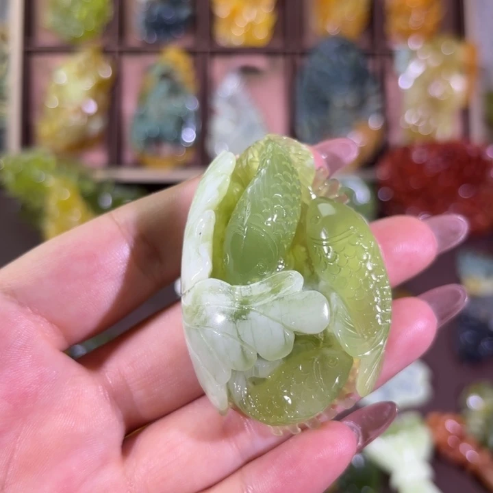 未镶嵌蛇纹石玉颈饰