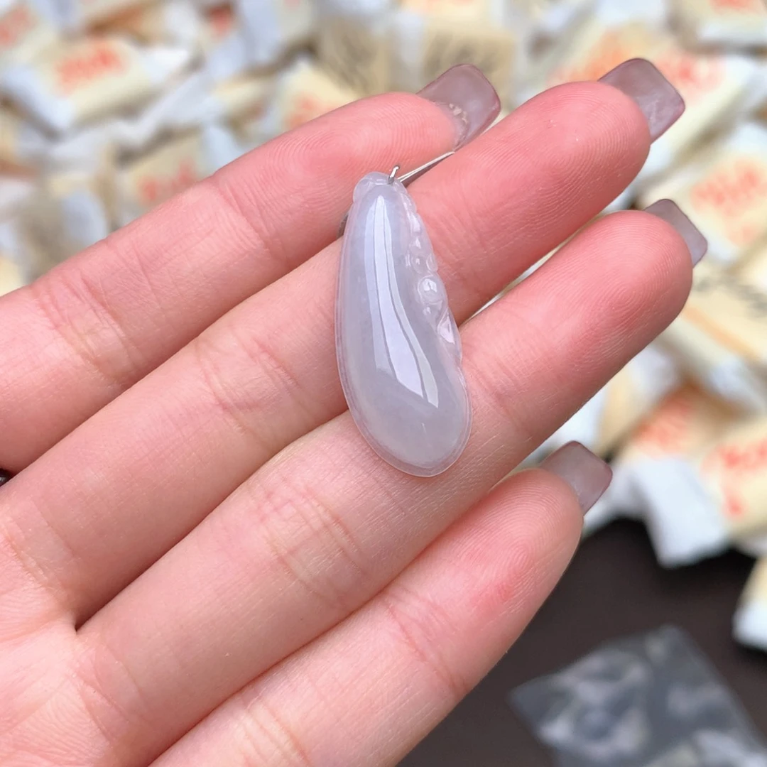 【闪购商品】翡翠挂件未镶嵌一