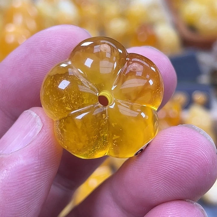 琥珀未镶嵌珠宝奇石琥珀
