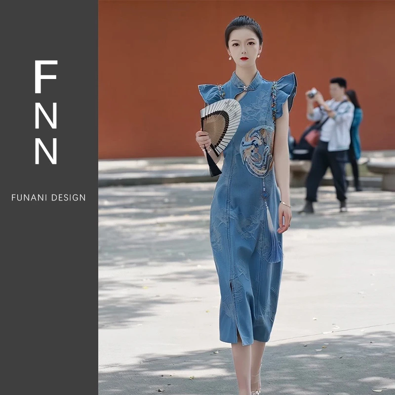 芙娜妮夏季新款牛仔裙子复古国风收腰无袖小设计连衣裙女F2410908