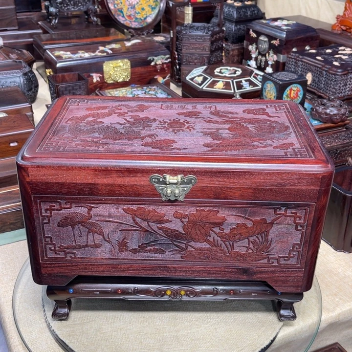 紫檀木类成套家具