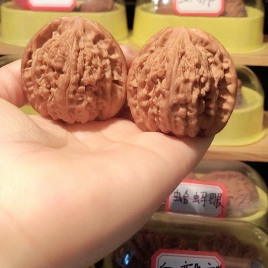 文玩核桃把件望月