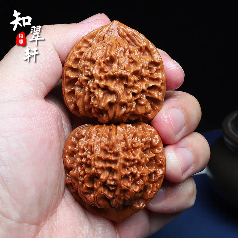 特价王勇大官帽文玩核桃手玩男士盘玩手把件满天星把玩麒麟纹大尺
