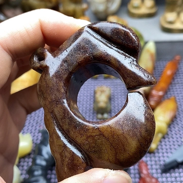未镶嵌蛇纹石玉颈饰