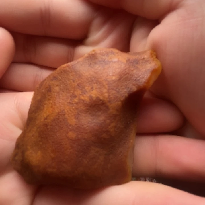 定制琥珀未镶嵌金**?纯天然蜜蜡吊坠