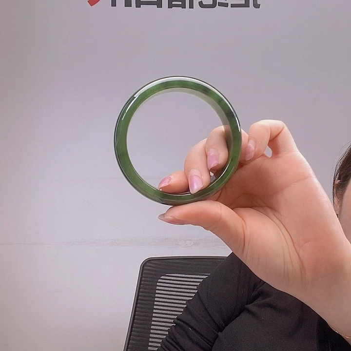 和田玉手镯未镶嵌光**月