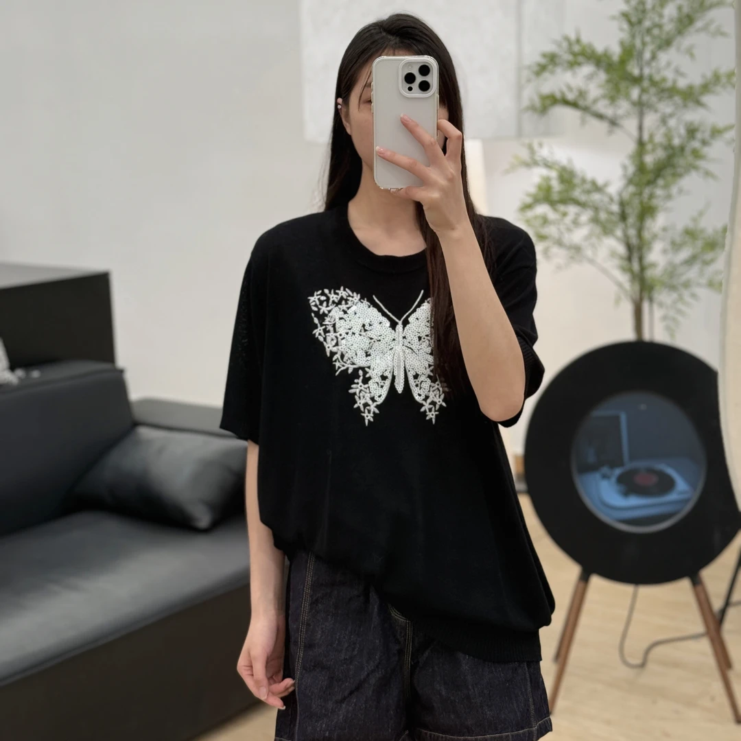 QIUQIU子只能圆领胸前大蝴蝶短袖