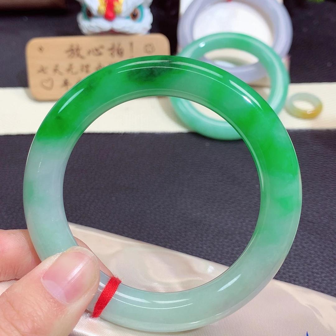 翡翠未镶嵌手镯04