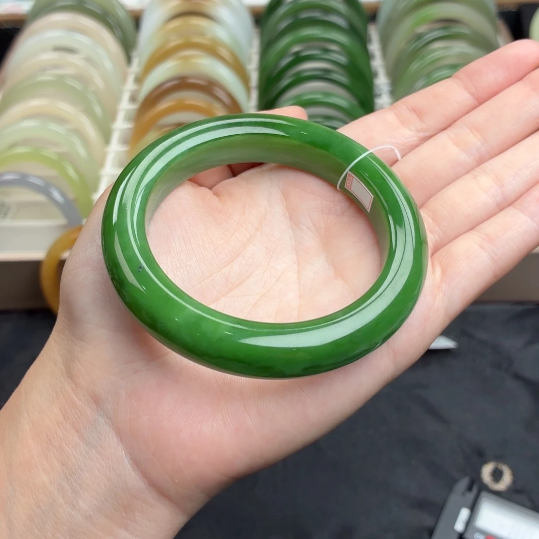 和田玉未镶嵌手镯-碧玉艳阳绿正装16号