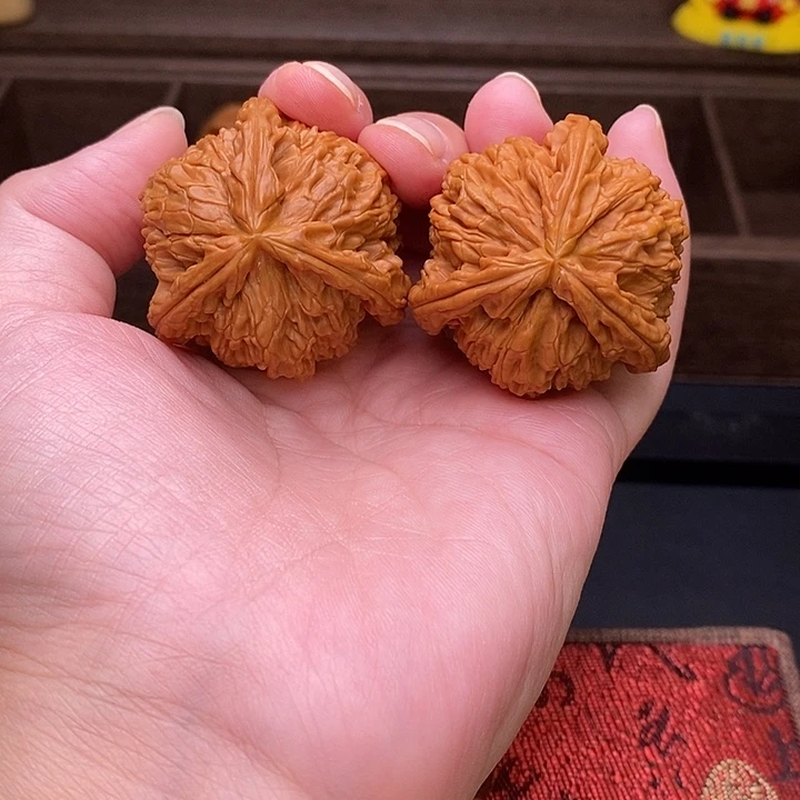 早***吃把件文玩核桃白奔
