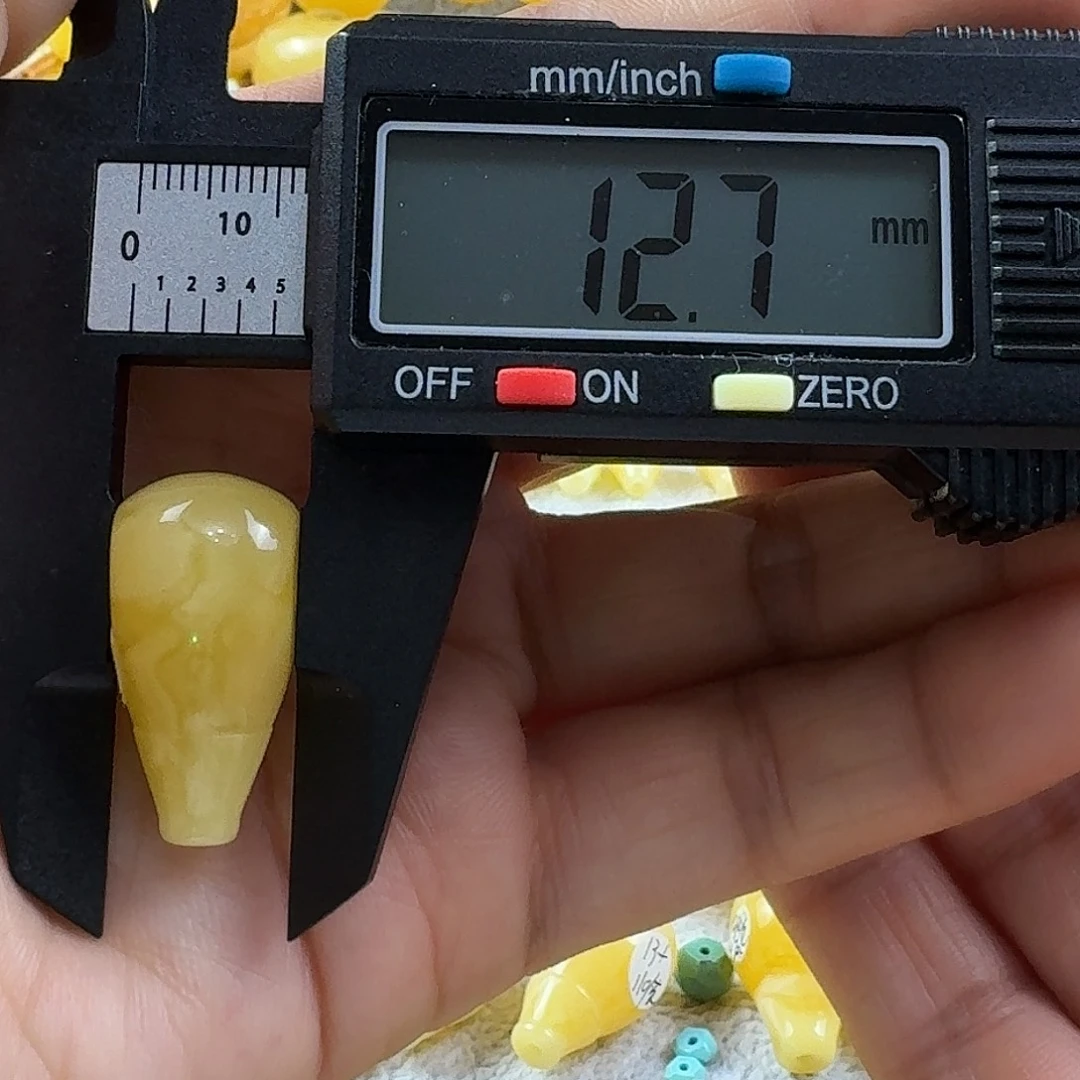二***伟蜜蜡未镶嵌裸石46