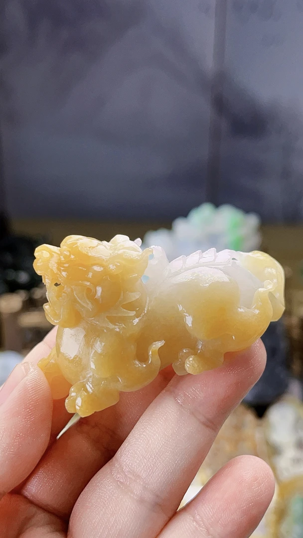 天然缅甸翡翠冰胶黄翡立体貔貅毛货买断需抛光尺寸62-22-32