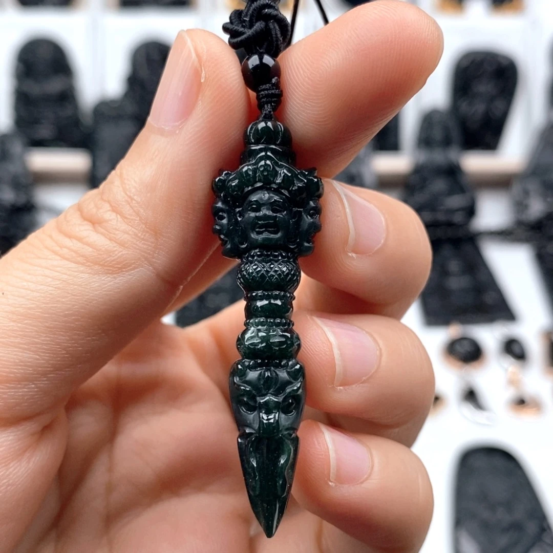 颈饰未镶嵌翡翠金刚杵