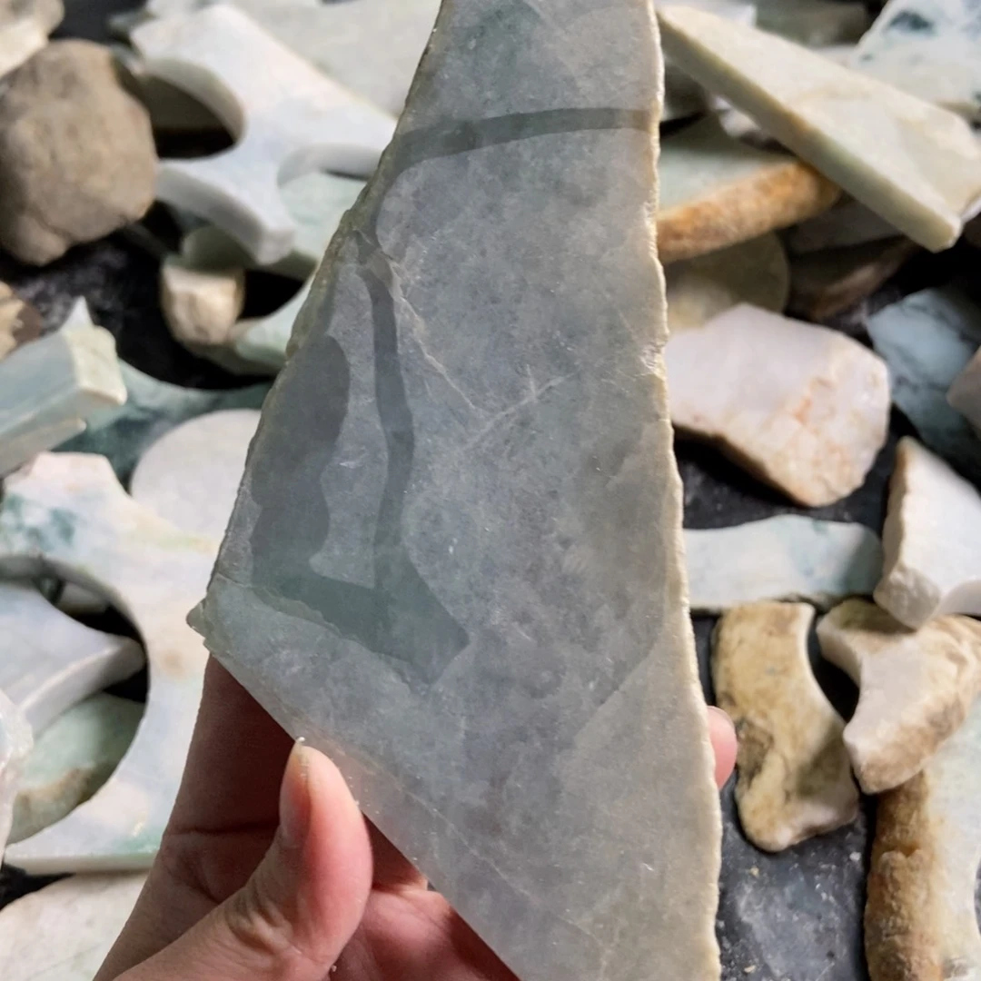 翡翠未镶嵌颈饰天然翡翠