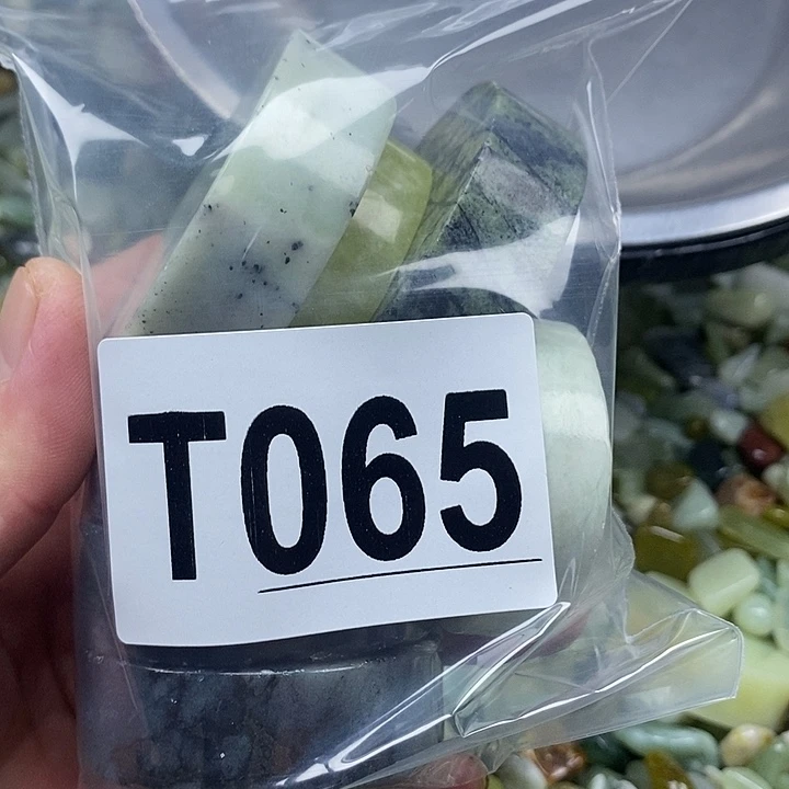 未镶嵌蛇纹石玉鱼缸石