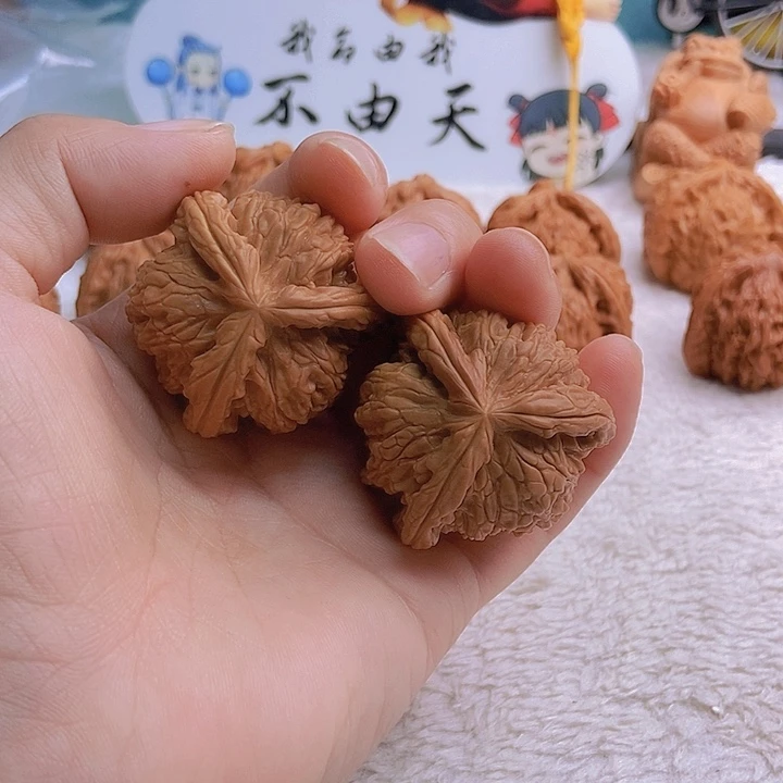 把件文玩核桃王**跑三棱