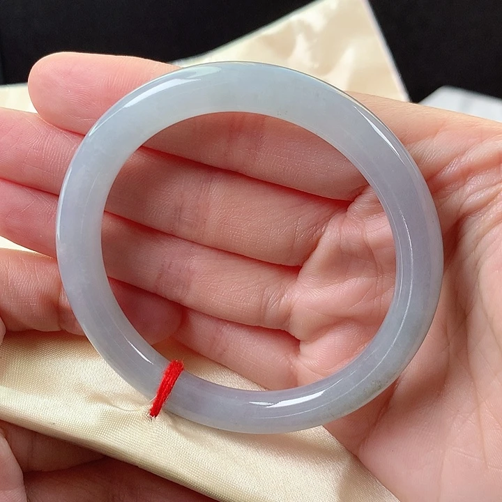 翡翠未镶嵌手镯54有瑕