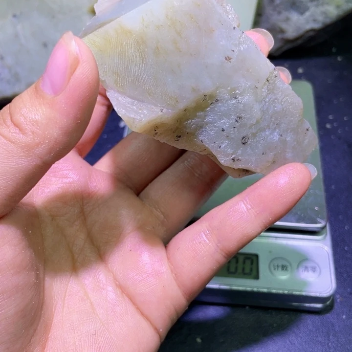 未镶嵌和田玉珠宝半成品