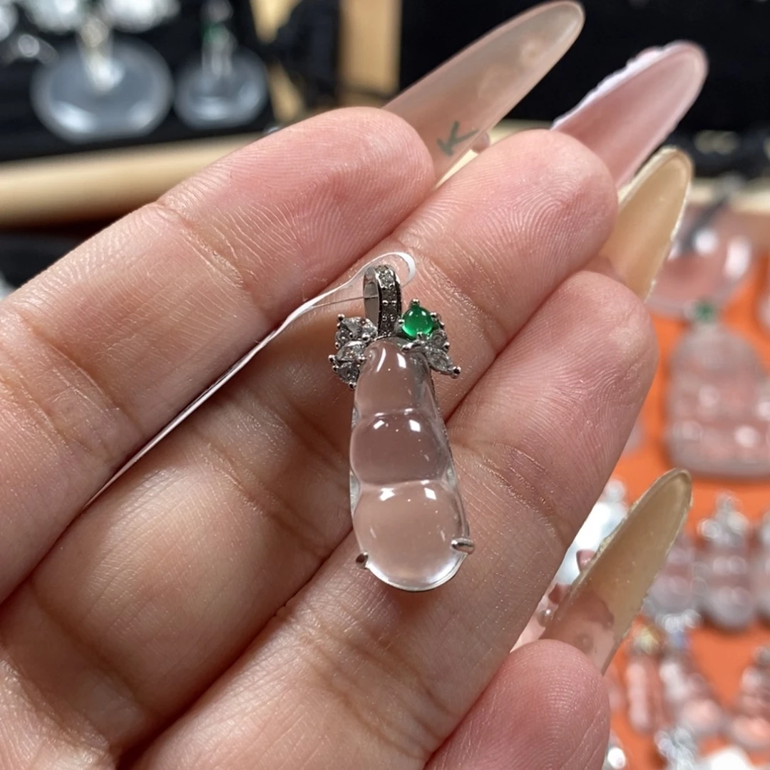 石英质玉银S925镶嵌颈饰福豆