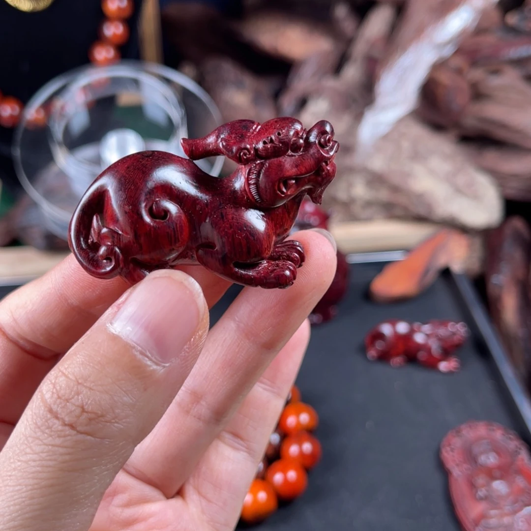 降真香手串/手链@**慢红降貔貅一个