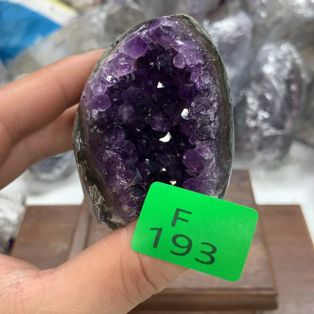 紫晶大型摆件（非配饰）未镶嵌
