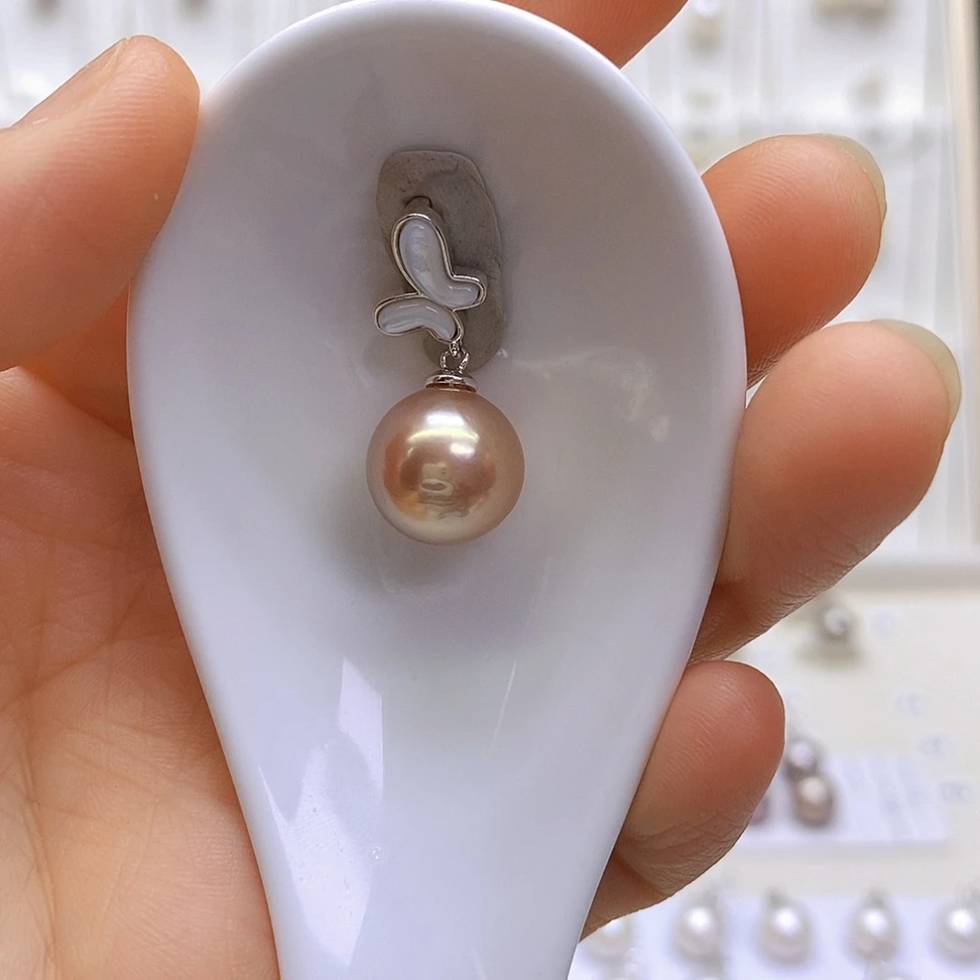 淡水珍珠银S925镶嵌吊坠(不含链)希**王