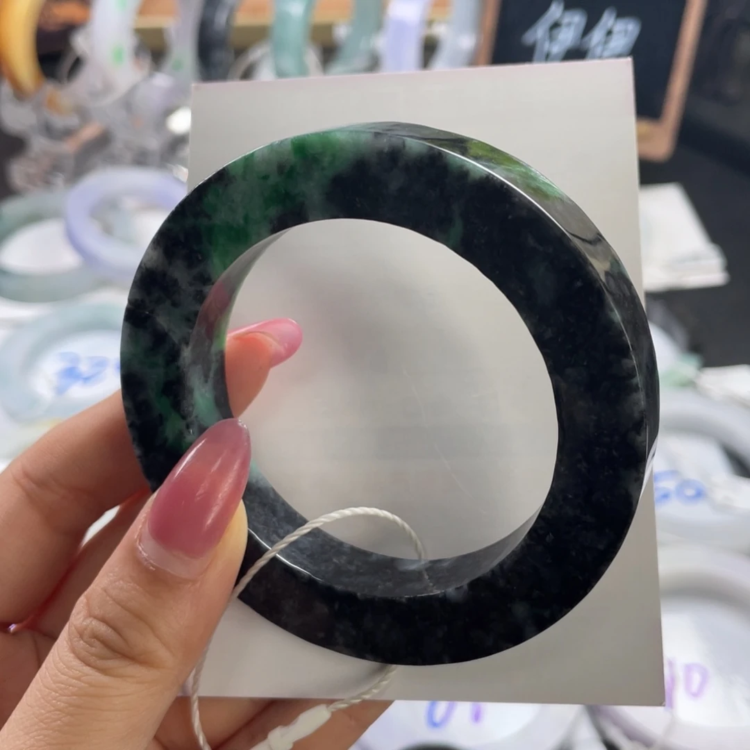 定制翡翠未镶嵌翡翠手镯基地质检发货