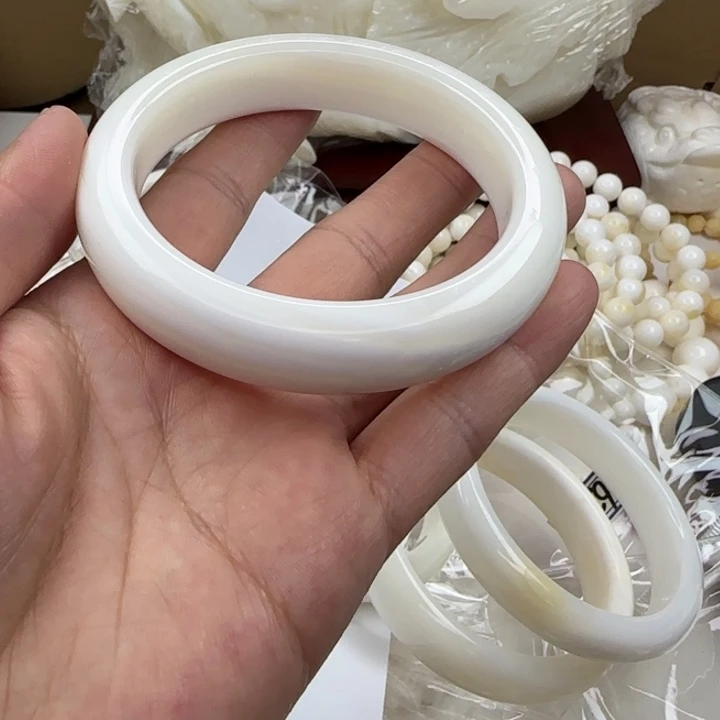 于***萍贝壳其他手镯圈口62的23号